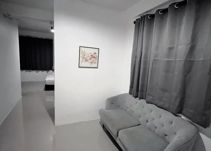 公寓 Znap Bts เอกมัย 42-1 *